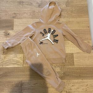 Jordan Kids Beige Sweatpants & Hoodie Set